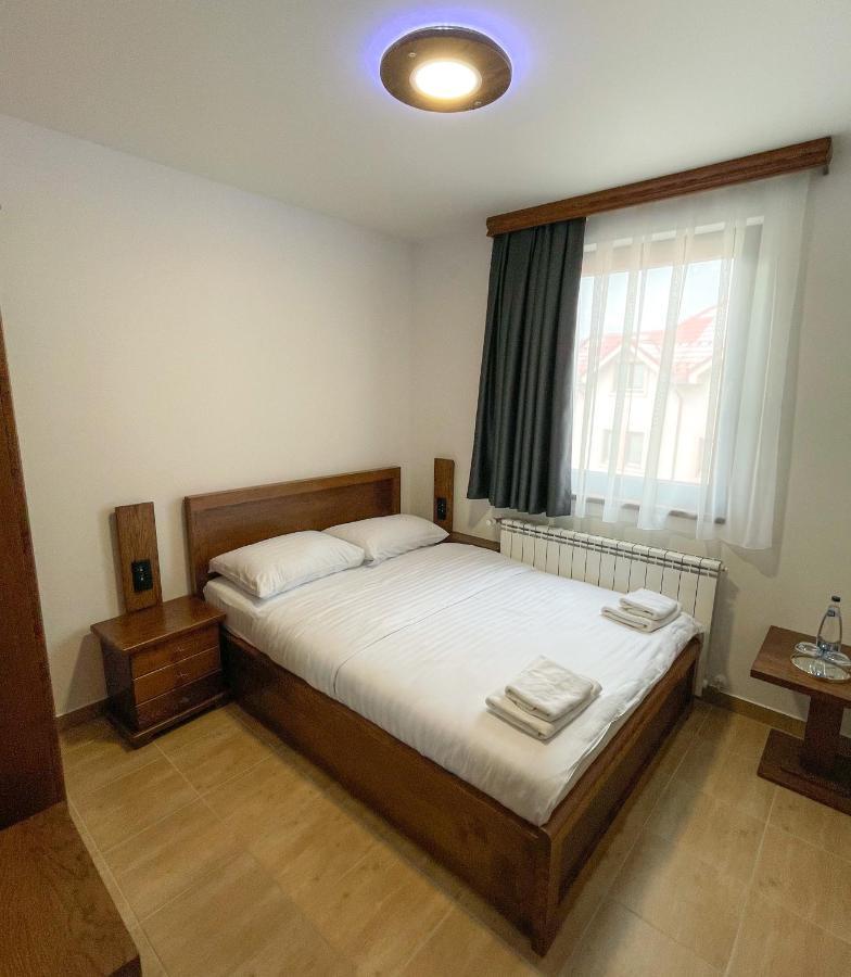 Apartments & Rooms Brijest Plav Esterno foto