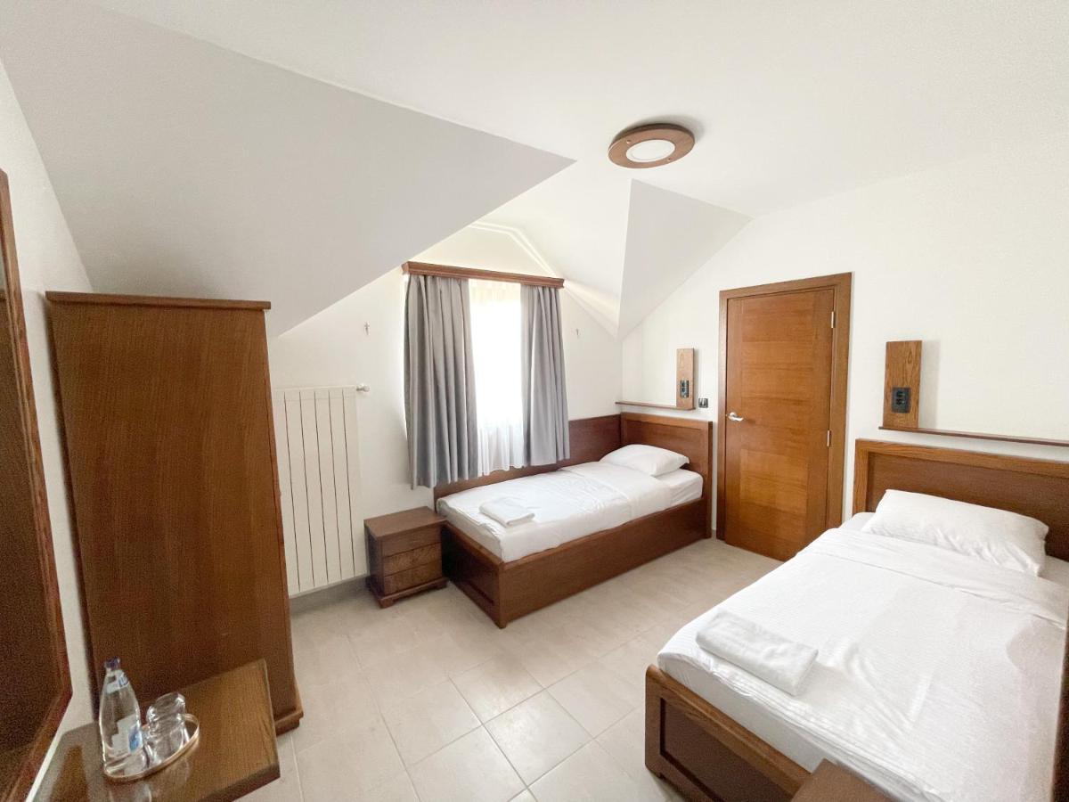 Apartments & Rooms Brijest Plav Esterno foto